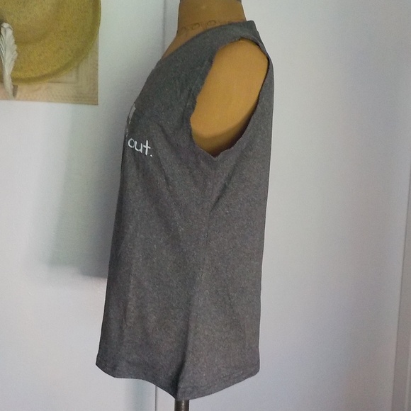 Gray "Dogs Out" Tee Shirt - Picture 5 of 8